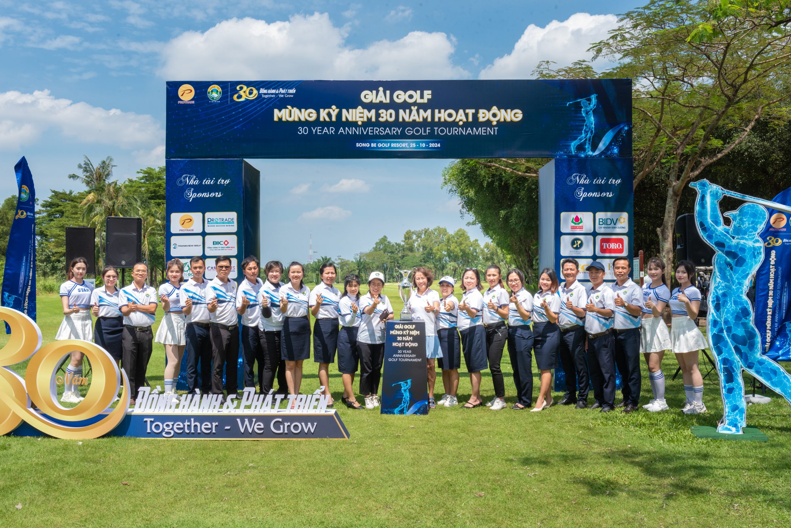 Đồng tài trợ giải golf kỷ niệm 30 năm hoạt động sân golf Sông Bé
