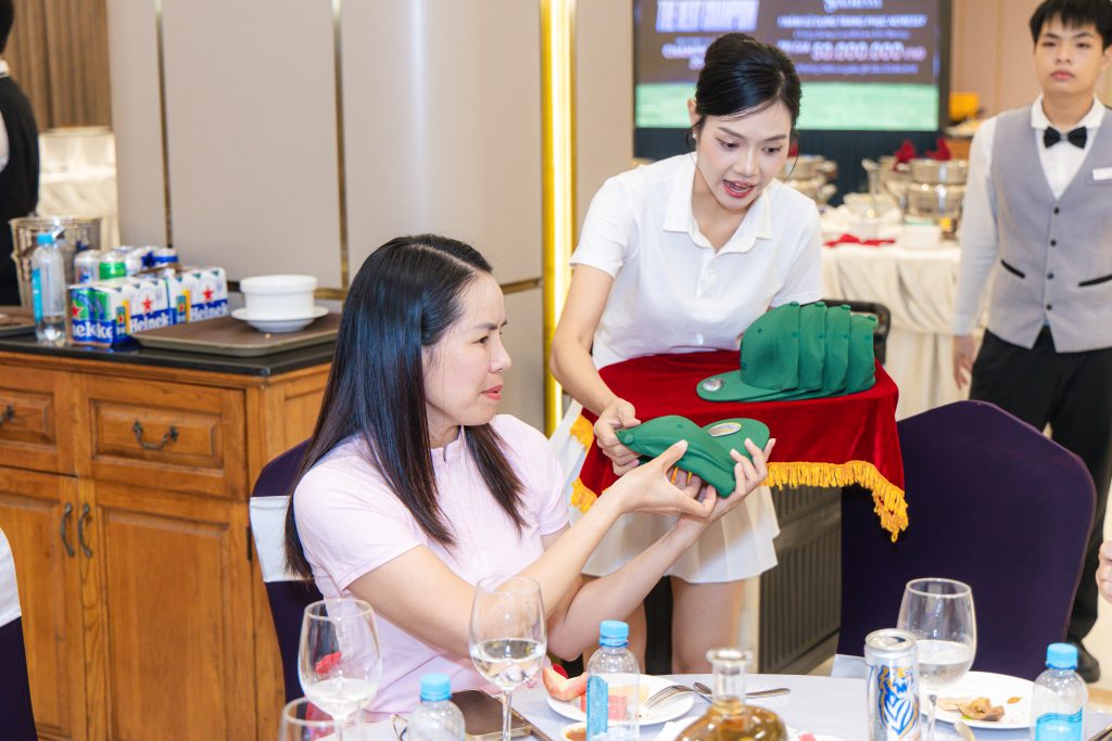Vanice Golf đồng hành cùng các golfer Tại Tan Son Nhat Golf Course Championship trong Vòng loại 1